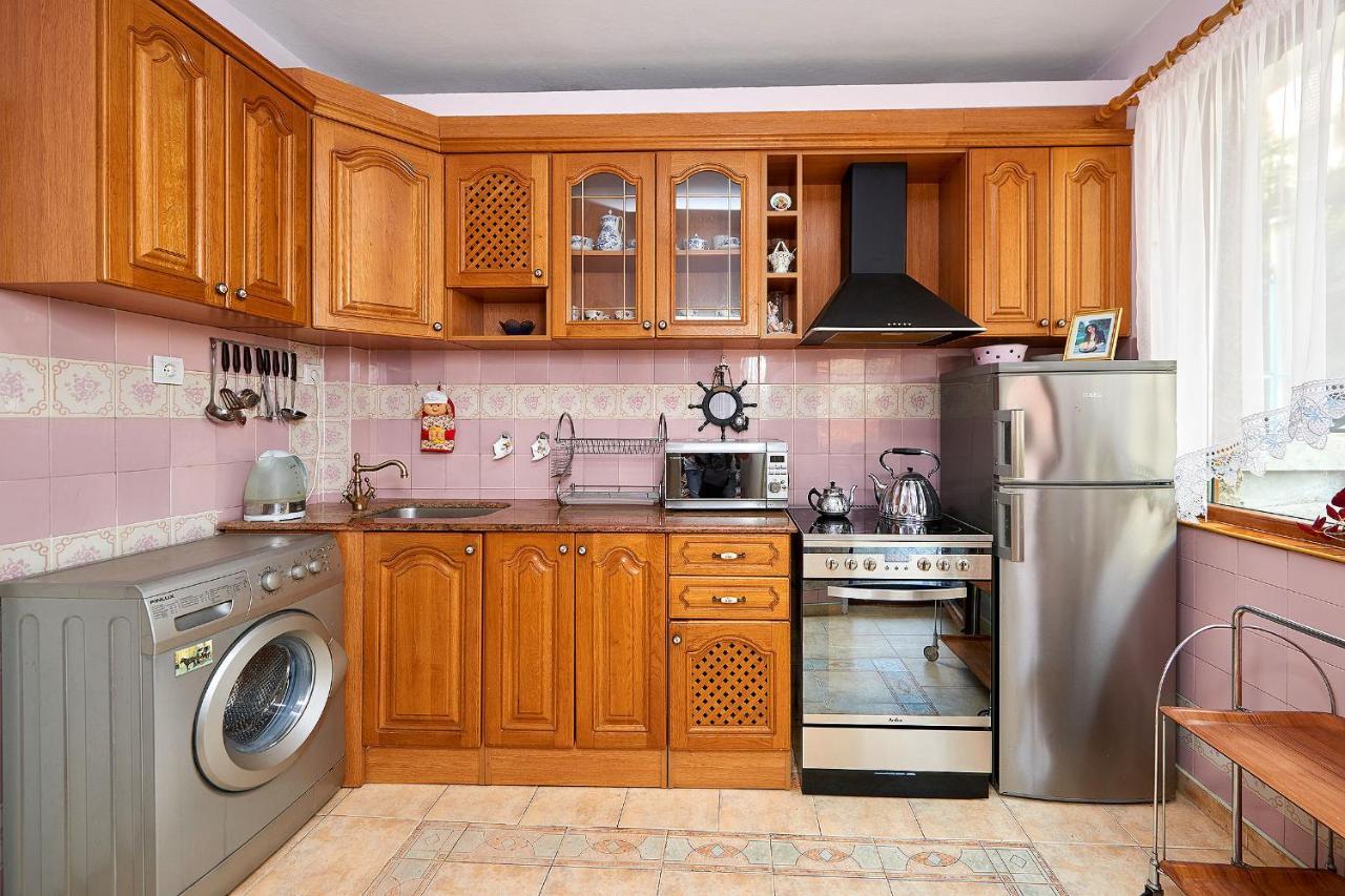 Apartment Dora Pomorie Esterno foto